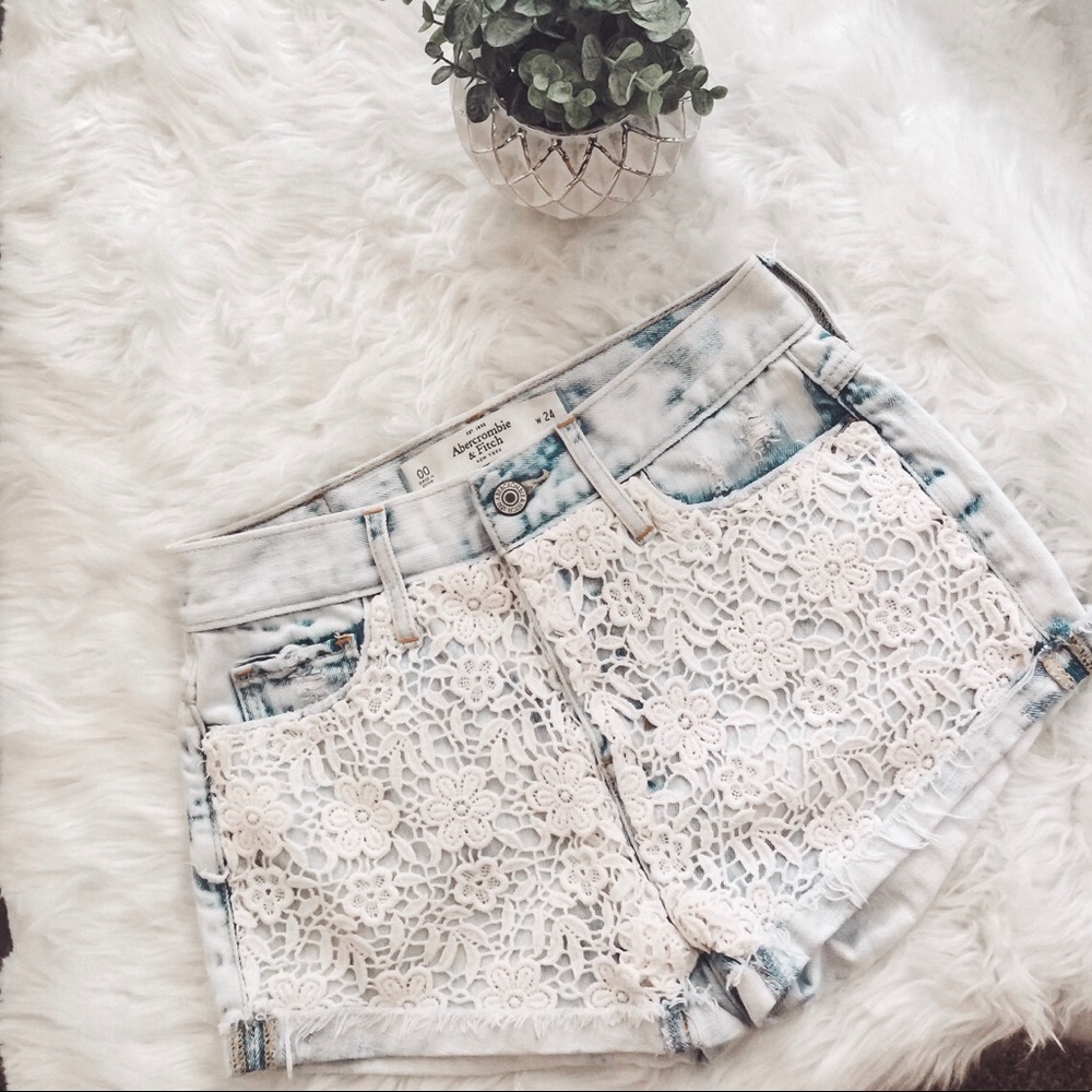 Abercrombie & Fitch Cut Off Denim Shorts - Picture 1 of 3